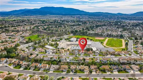 View/Area - 32163 Cala Torrente, Temecula, CA 92592 photo 9 of 14