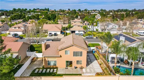 View/Area - 32163 Cala Torrente, Temecula, CA 92592 photo 13 of 14