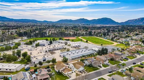 View/Area - 32163 Cala Torrente, Temecula, CA 92592 photo 3 of 14