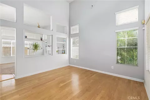 Living - 32163 Cala Torrente, Temecula, CA 92592 photo 3 of 5