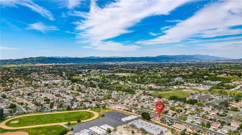 View/Area - 32163 Cala Torrente, Temecula, CA 92592 photo 6 of 14