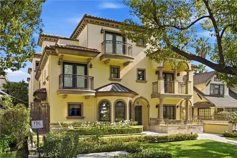 478 S Oakland Ave #2, Pasadena, CA 91101