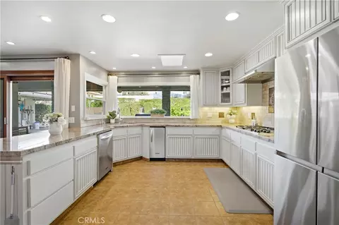 Kitchen - 541 Rosemarie Dr, Arcadia, CA 91007 photo 1 of 5