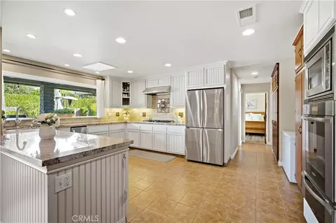 Kitchen - 541 Rosemarie Dr, Arcadia, CA 91007 photo 3 of 5