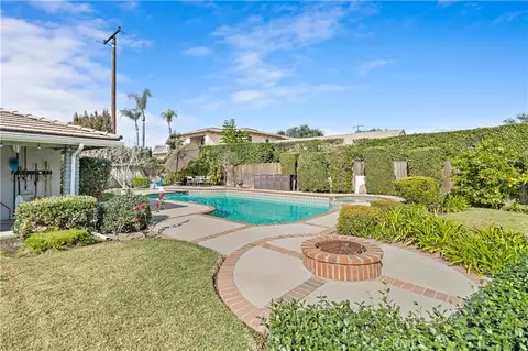 Exterior - 541 Rosemarie Dr, Arcadia, CA 91007 photo 7 of 20