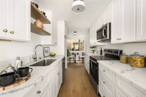 1021 12th St #102, Santa Monica, CA 90403