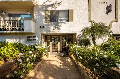 1021 12th St #102, Santa Monica, CA 90403