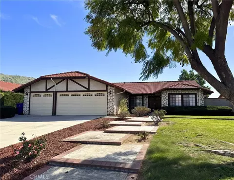 208 Deborah Ct, Riverside, CA 92507