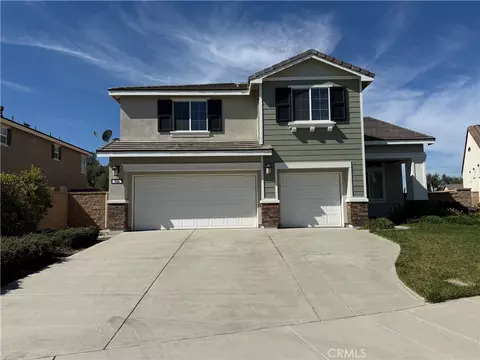 7435 Silver Saddle Ct, Eastvale, CA 92880