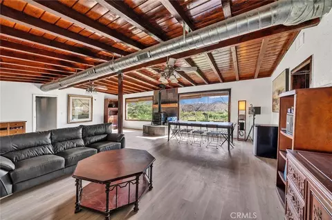 Living - 31516 Clay River Rd, Barstow, CA 92311 photo 4 of 8