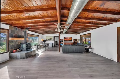 Living - 31516 Clay River Rd, Barstow, CA 92311 photo 2 of 8