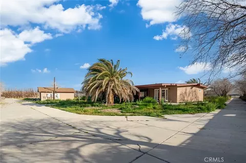 Exterior - 31516 Clay River Rd, Barstow, CA 92311 photo 2 of 13