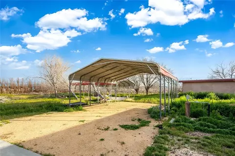 Exterior - 31516 Clay River Rd, Barstow, CA 92311 photo 10 of 13