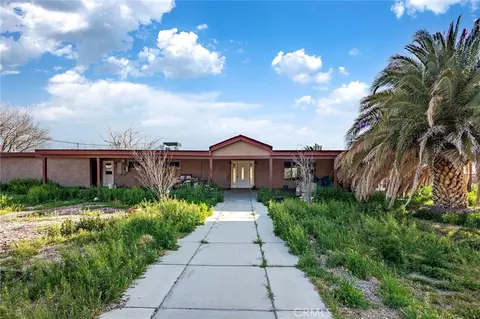 Exterior - 31516 Clay River Rd, Barstow, CA 92311 photo 1 of 13