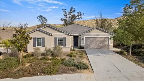 8044 Country Mile Ln, Riverside, CA 92507