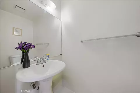 Bath - 9471 Cortada, El Monte, CA 91733 photo 3 of 3