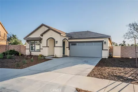 Exterior - 453 Cimarron Dr, Perris, CA 92570 photo 3 of 3