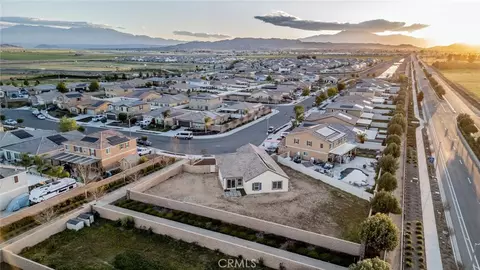 View/Area - 453 Cimarron Dr, Perris, CA 92570 photo 3 of 4