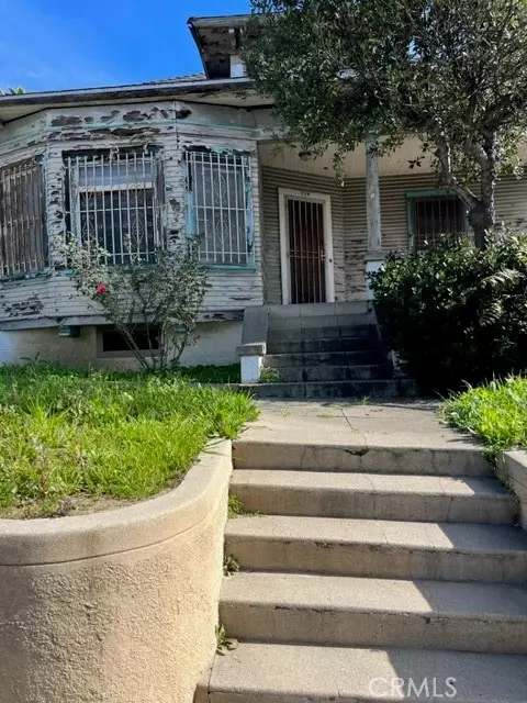 714 E Kensington Rd, Los Angeles, CA 90026