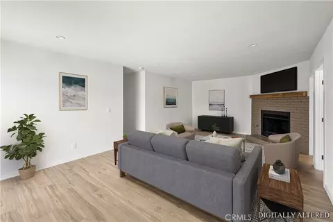 Living - 501 S Pearl, Compton, CA 90221 photo 4 of 5