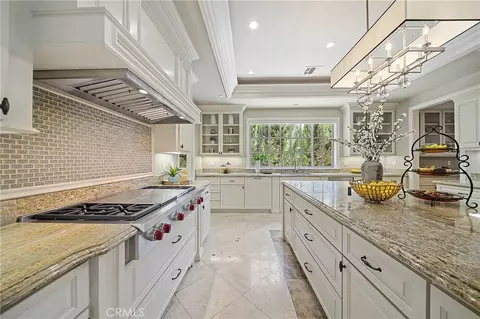 Kitchen - 1118 S 4th Ave, Arcadia, CA 91006 photo 3 of 5