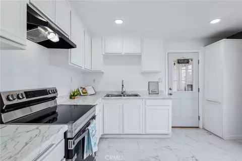 Kitchen - 501 B, Needles, CA 92363 photo 3 of 3