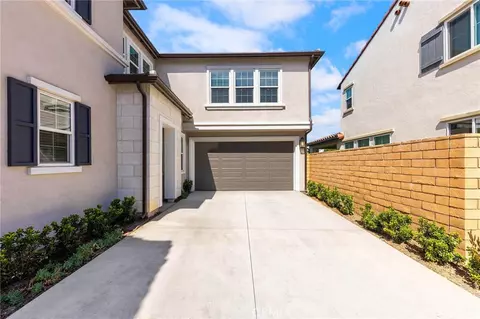 Exterior - 585 Patten Ave, Placentia, CA 92870 photo 2 of 8