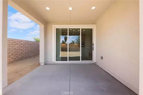 Exterior - 585 Patten Ave, Placentia, CA 92870 photo 7 of 8