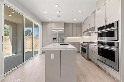 Kitchen - 585 Patten Ave, Placentia, CA 92870 photo 2 of 4