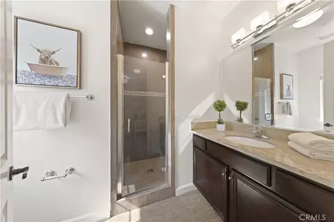Bath - 726 Fairview #D, Arcadia, CA 91007 photo 3 of 4