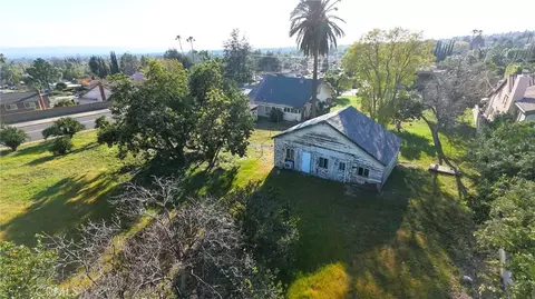 View/Area - 425 E 24th, Upland, CA 91784 photo 3 of 9