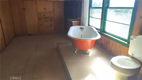 Bath - 425 E 24th, Upland, CA 91784 photo 3 of 4
