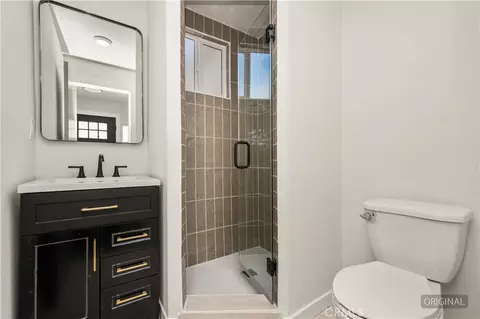 Bath - 1306 S Cliveden Ave, Compton, CA 90220 photo 4 of 4