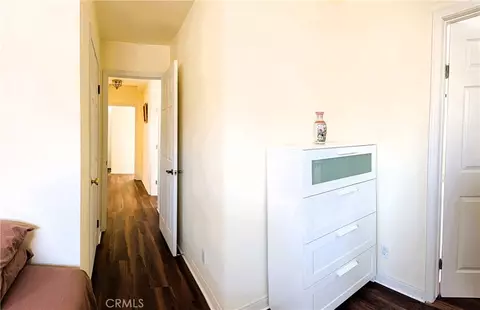 Entry Way - 430 W Walnut Ave W, Monrovia, CA 91016 photo 5 of 5