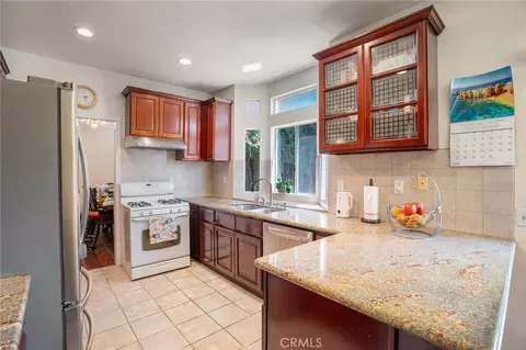Kitchen - 430 W Walnut Ave W, Monrovia, CA 91016 photo 1 of 6
