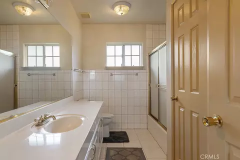 Bath - 5227 Hammill Rd, El Monte, CA 91732 photo 2 of 5