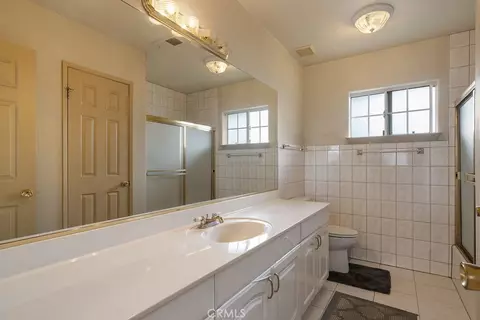 Bath - 5227 Hammill Rd, El Monte, CA 91732 photo 1 of 5