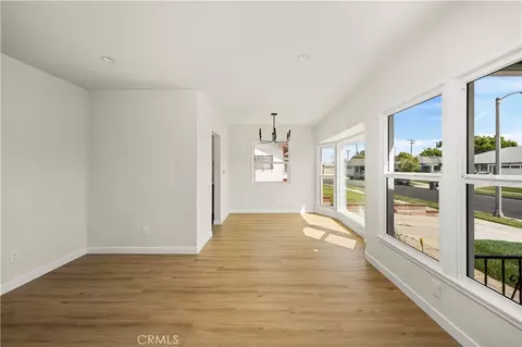Living - 1013 W 138th, Compton, CA 90222 photo 4 of 5