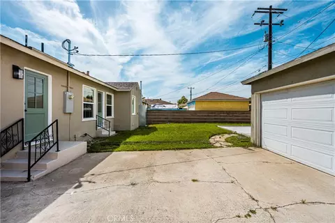 Exterior - 1013 W 138th, Compton, CA 90222 photo 5 of 7