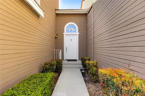 555 Canyon Hill Rd, San Dimas, CA 91773
