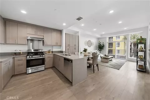 168 S Monterey St #205, Alhambra, CA 91801