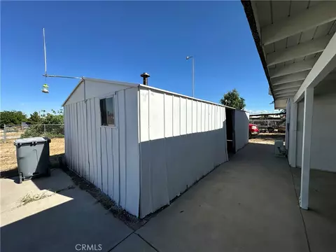 Exterior - 11861 10th, Hesperia, CA 92345 photo 6 of 7