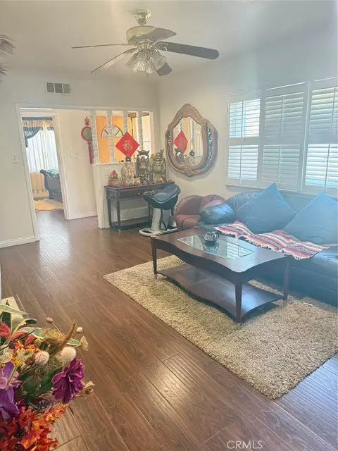 Living - 122 E Park, Ontario, CA 91761 photo 3 of 4