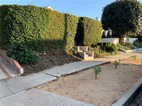 716 N Sierra Bonita Ave, Los Angeles, CA 90046