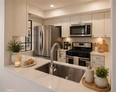 2609 W Cameron Ct #224, Anaheim, CA 92801