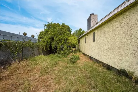 Exterior - 1405 S Center Ave, Compton, CA 90220 photo 6 of 6
