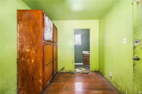 Bedroom - 1405 S Center Ave, Compton, CA 90220 photo 2 of 3