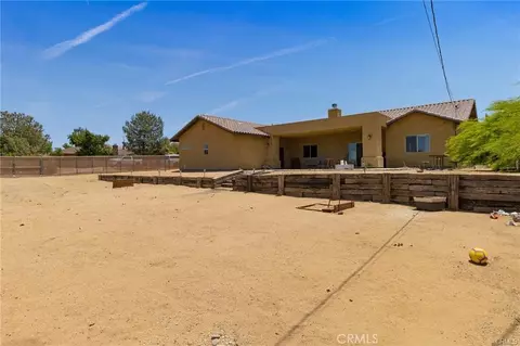 Exterior - 8212 Emerson, Yucca Valley, CA 92284 photo 4 of 6