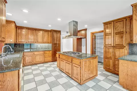 Kitchen - 1249 Oakhaven, Arcadia, CA 91006 photo 2 of 2