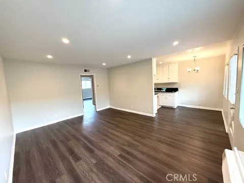 Living - 518 E Washington, Pasadena, CA 91104 photo 2 of 2